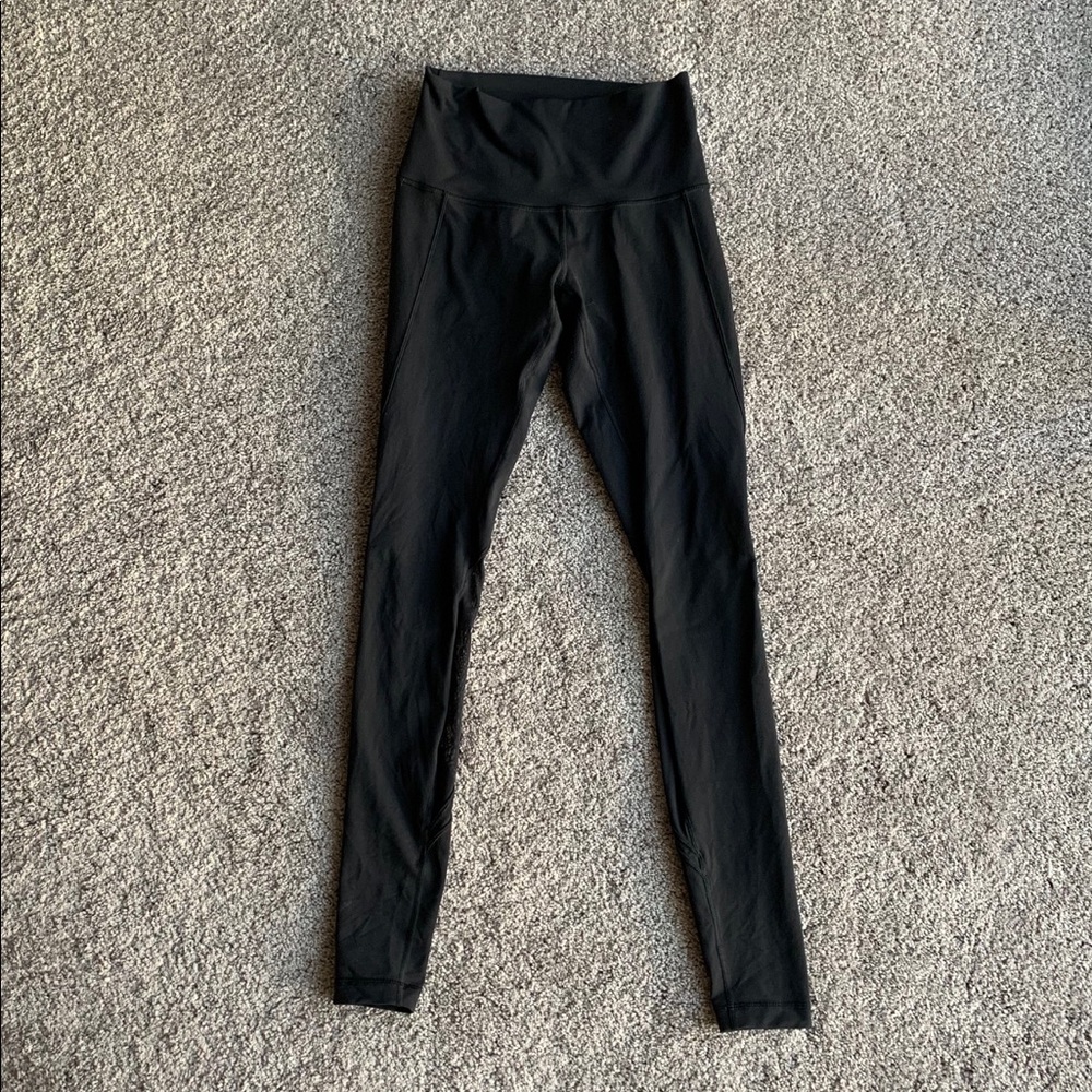 Women’s leggings.